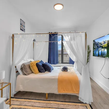 Royal Oasis Indoor Pool, Free Parking, Near Nyc Apartment Elizabeth Exterior photo